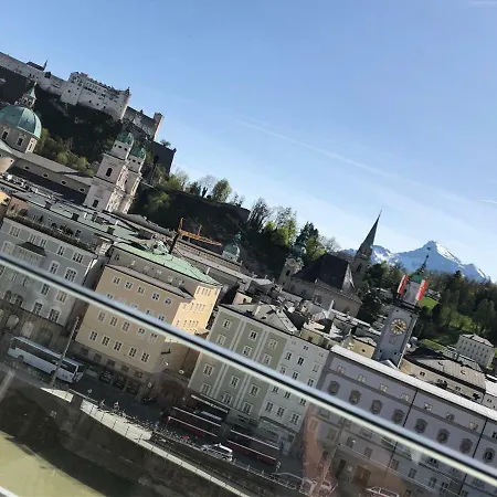 Modernes 3zi-app. Im Herzen Salzburgs